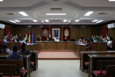 Uno de los últimos plenos en Azuqueca. Foto: Ayto. Pleno 1