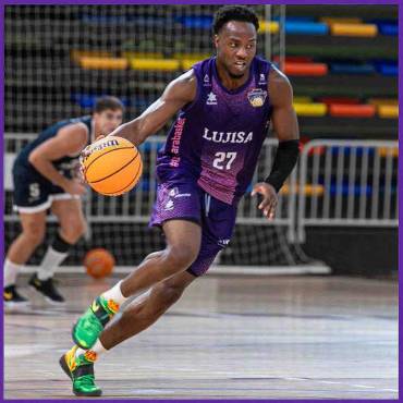 Dest Ebolo fue el jugador más destacado de Lujisa en la derrota ante Uros de Riva oks