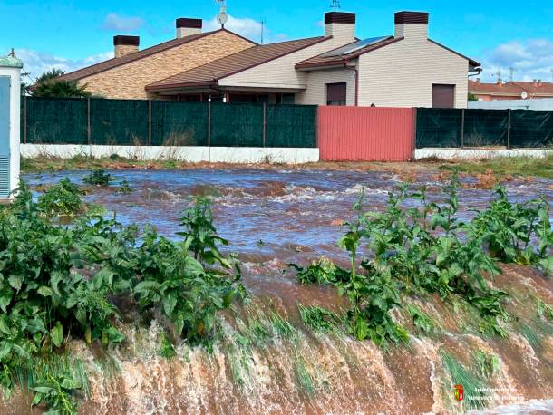 averia mas agua desbordada en yunquera