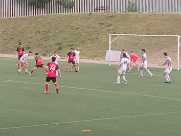 Alovrera y Cabanillas firman tablas 2-2 en el nuevo Tomillar Foto Gu diario