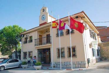 Ayuntamiento de Pioz fachada