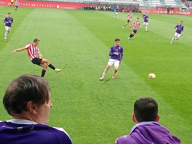 El Deportivo Guadalajara cae en Bilbao y desciende de categoría. Foto Ismael Andrés