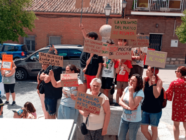 Pioz manifestación contra moción de censura 2