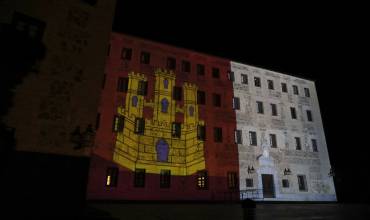 iluminacion fachada cortes clm