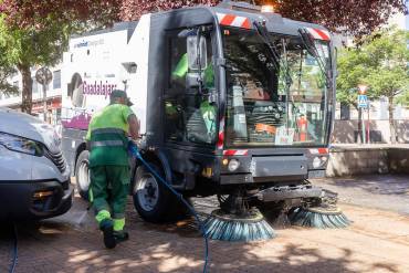 El convenio afecta a 160 trabajadores/ Ayuntamiento Guadalajara barredora limpieza guadalajara