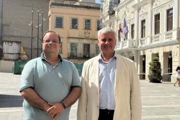 Los portavoces de Vox y PP Víctor Morejón y Alfonso Esteban Los portavoces de PP y VOX Alfonso Esteban y Víctor Morejón