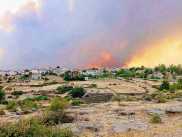 Incendio Sierra Norte Hiendelaencina confinados Foto Eduardo Bonilla 1