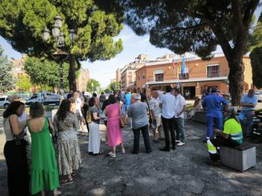 Manifestación de trabajadores frente al Ayuntamiento. Mani 1