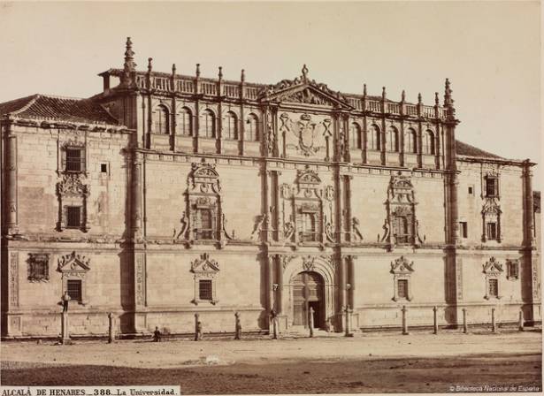 fachada-universidad-alcalc3a1-1870 1