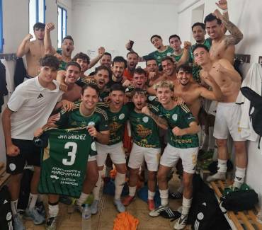El Marchamalo celebra su segunda victoria del campeonato. Foto C.D. Marchamalo. 1