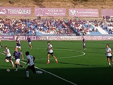 Lance del partido Guadalajara-Salamanca C.F. que se saldó con victoria visitante. Foto Ismael Andrés