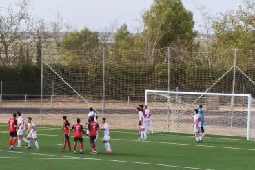 Lance del partido Quintanar-Alovera que terminó con victoria local  Foto Víctor Herranz 1