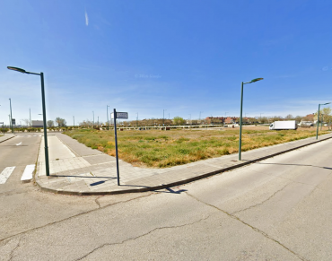 vivienda publica marchamalo parcela