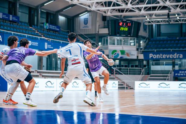 BM Guadalajara - Cisne Pontevedra Foto Pablo Fergo fergodesign-5-2