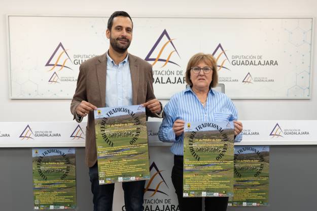 Hector Gregorio y Pilar Moreno Presentacion Feria Cantalojas